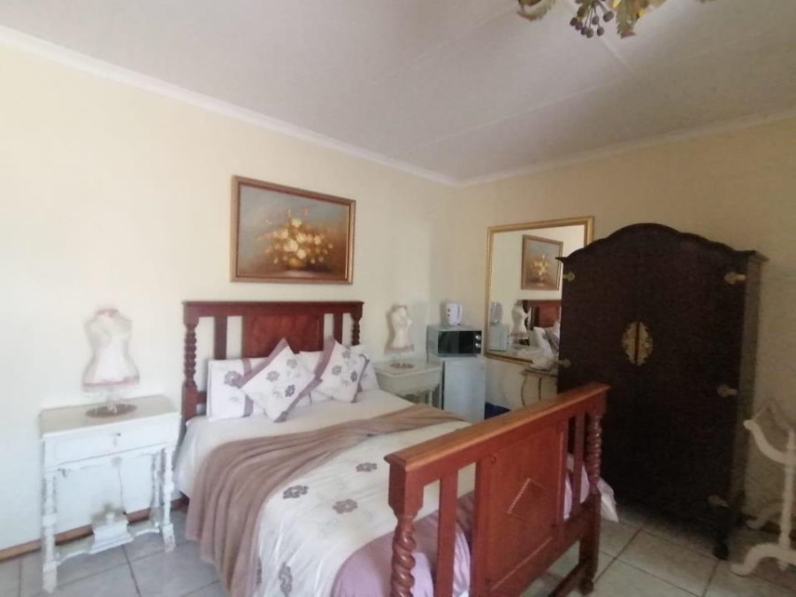 9 Bedroom Property for Sale in West End Northern Cape